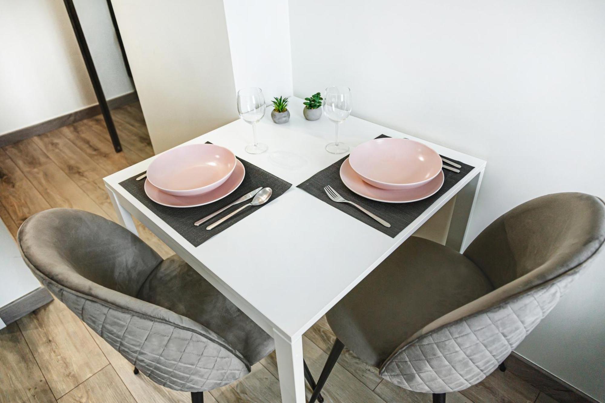 Wyjatkowe Apartamenty W Centrum 弗罗茨瓦夫 外观 照片